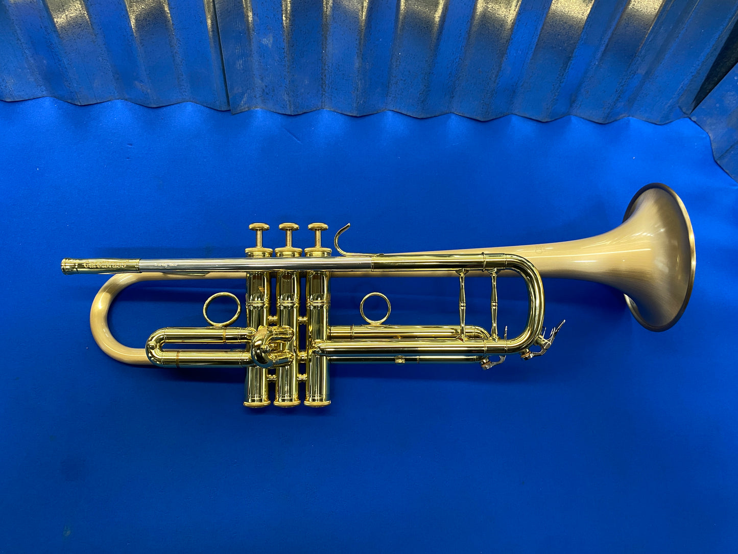 USED Carol Brass CTR-5060H-GSS Bb Trumpet